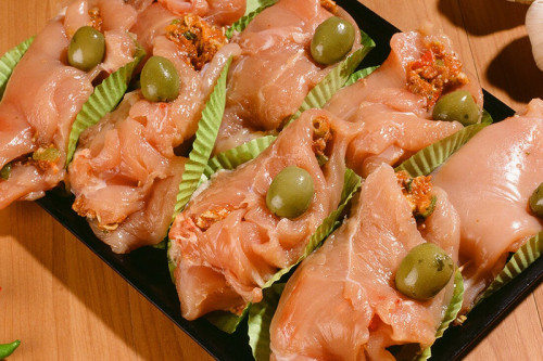 Italiaanse kipfilet met olijven en pimiento