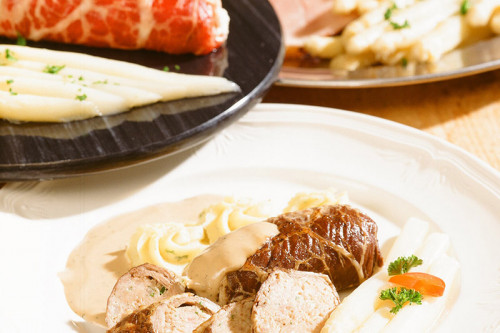 Crepinettes met asperge en ham