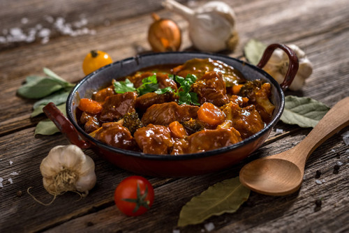 Griekse goulash met feta kaas
