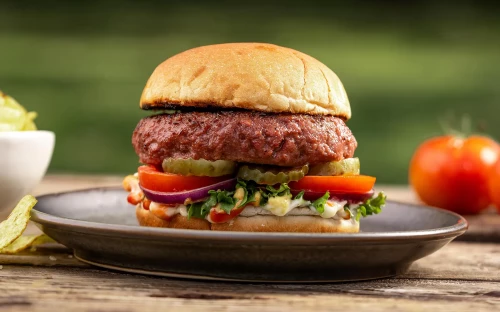 Redefine Meat introdu­ceert nieuwe generatie ‘nieuw-vlees’