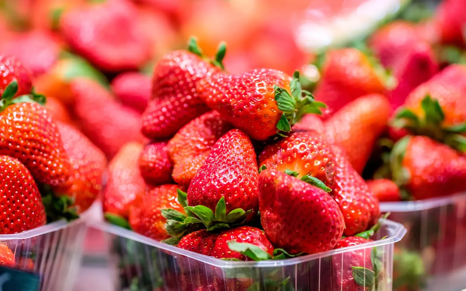 Residuen op zacht fruit: wassen heeft weinig zin