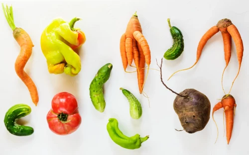'Lelijke' groenten en fruit verkopen prima